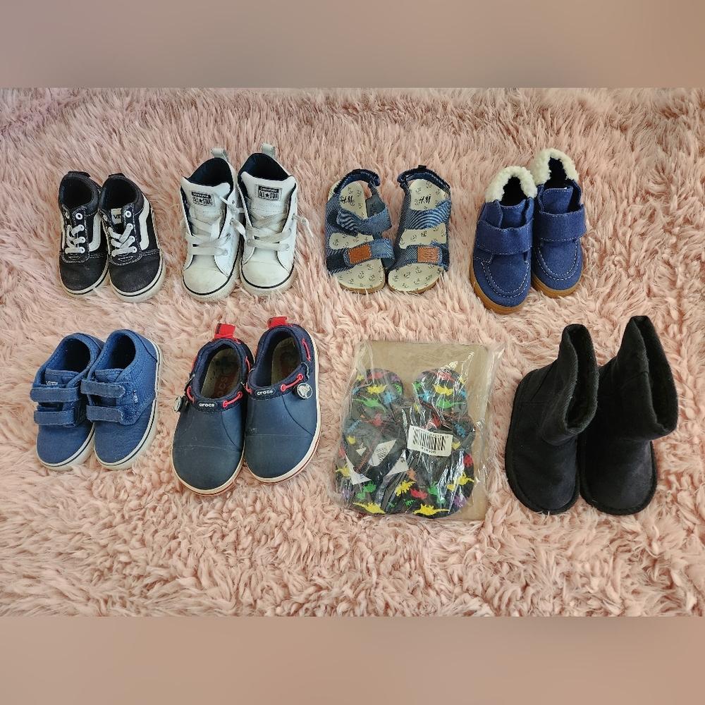 8 Pairs Of Toddler Shoes Size 6 - 10